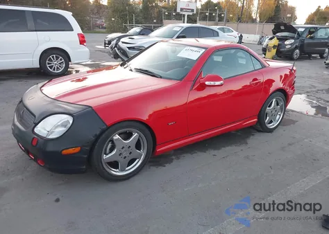 2001 Mercedes-Benz Slk 320 из США, поврежденный, VIN WDBKK65F11F210249